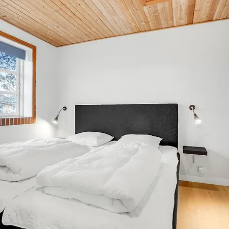 Cozy In Romo With Kitchen Bolilmark